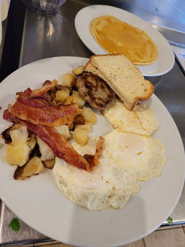 G's Perfect Breakfast.