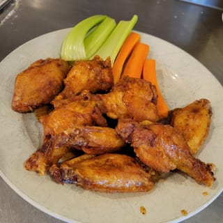 8 Wings